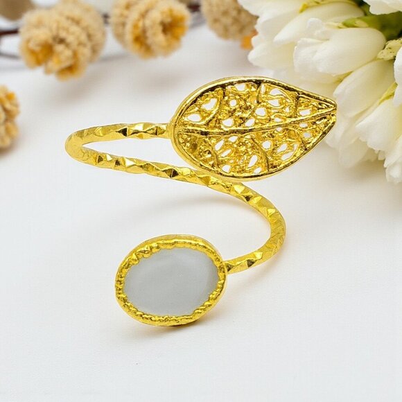 🆕️Boho Chic Turkish Adjustable Leaf Ring 18K Gold Plated Brass Pearl Accent - Picture 1 of 14